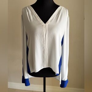 BCBGMaxAzria White and Blue V-Neck Long Sleeve Blouse